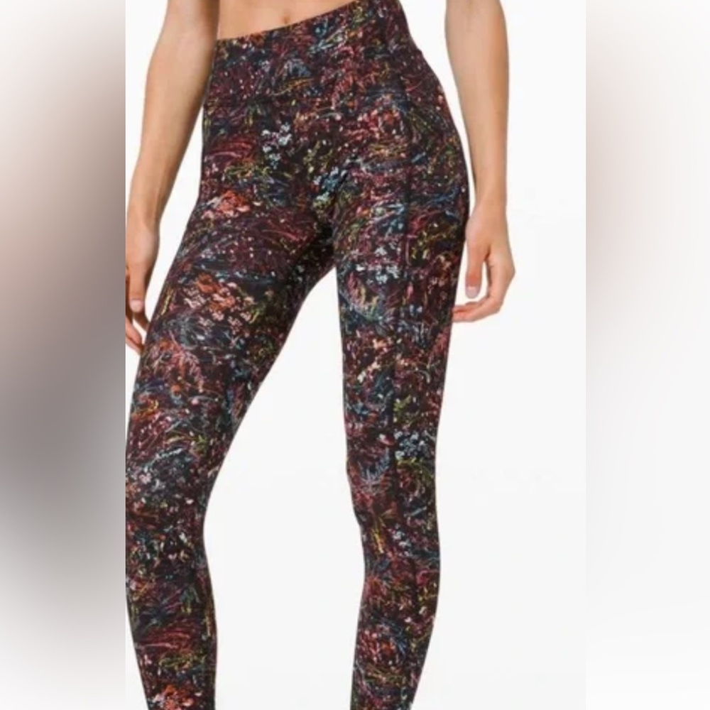 lululemon limited addition Black and patterned Leggings